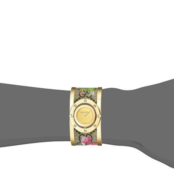 NWT Authentic Gucci Bracelet Watch Gold - Picture 11 of 11